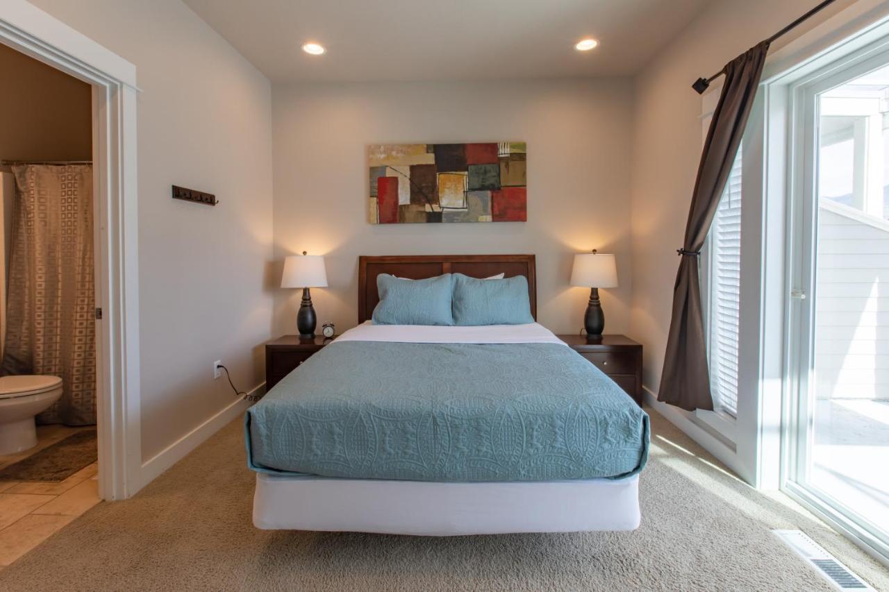 Rockaway Beach Vibes,Waterfront Oceanfront Rockaway Beach House Near Downtown,Wifi, Washer Dryer Kültér fotó