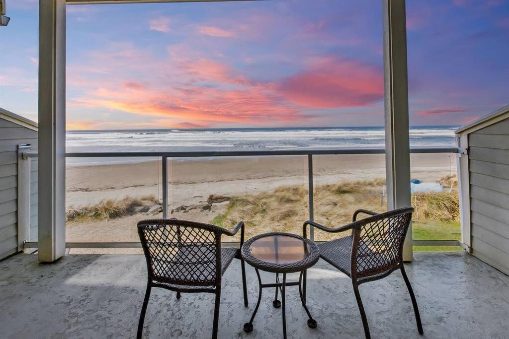Rockaway Beach Vibes,Waterfront Oceanfront Rockaway Beach House Near Downtown,Wifi, Washer Dryer Kültér fotó
